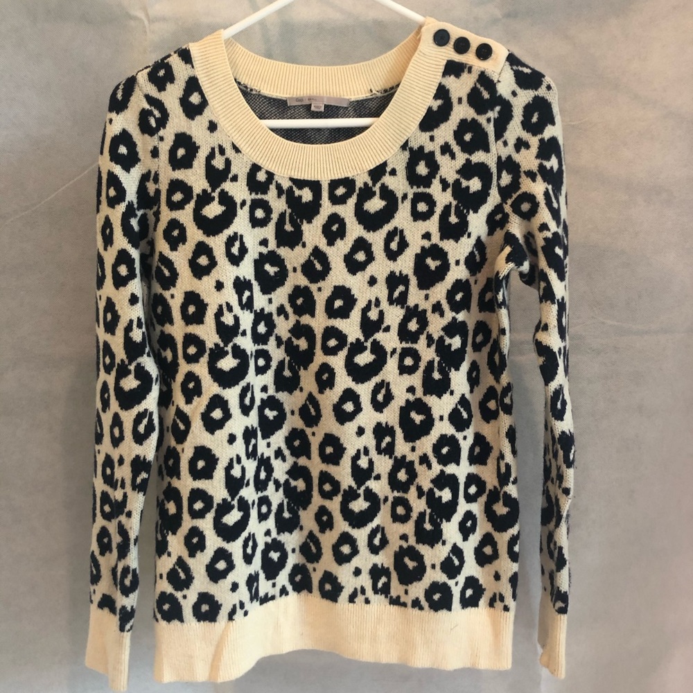 Gap Small Navy and Cream Leopard Print Sweater